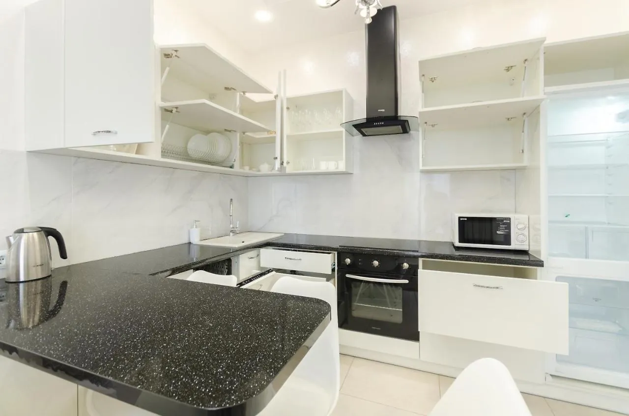 Petrovdom 197-214-182 In Cozy Apartment In Residence Complex Central Park Kiev Ukrayna