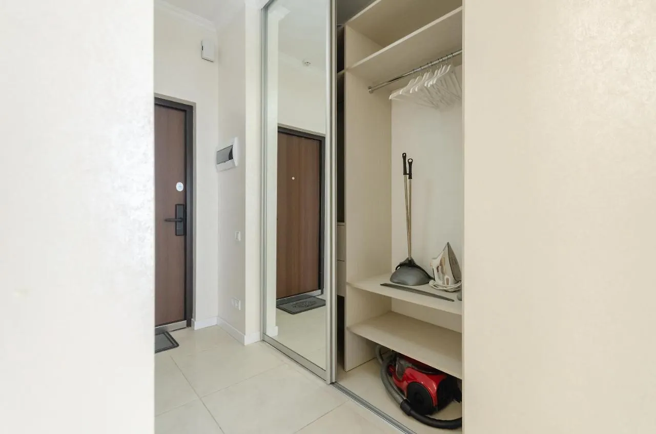 Petrovdom 197-214-182 In Cozy Apartment In Residence Complex Central Park Kiev
