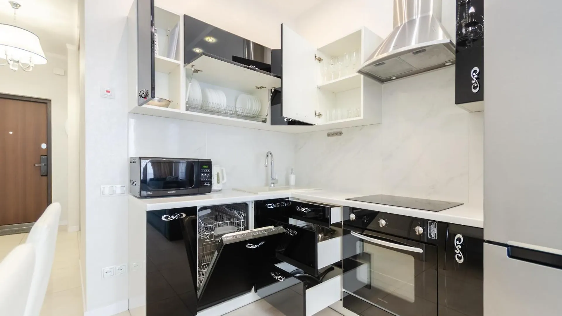 Petrovdom 197-214-182 In Cozy Apartment In Residence Complex Central Park Kiev Ukrayna