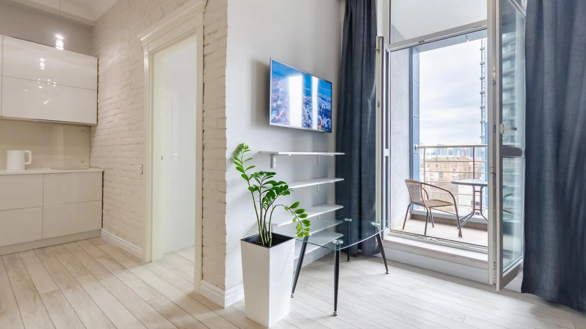 Petrovdom 197-214-182 In Cozy Apartment In Residence Complex Central Park Kiev 0*,  Ukrayna